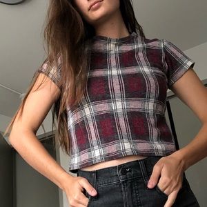 Brandy Melville Plaid cropped tee